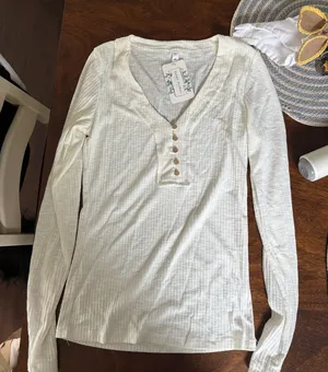 Button down White thumbnail 1