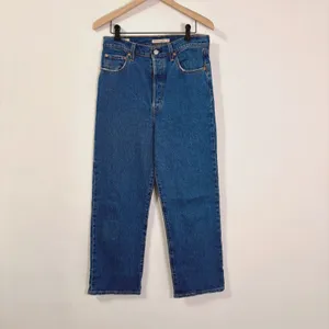Levi's Ribcage Straight Ankle Jeans Sz 29 thumbnail 2