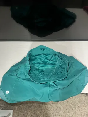 Lululemon Shorts Hot Hot thumbnail 3