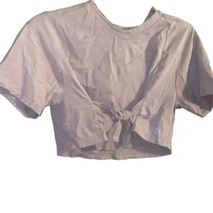 Gymshark ori crop top size small thumbnail 2