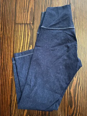Lululemon Cropped Leggings thumbnail 1
