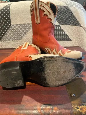 Black Star boots Orange Size 7.5 thumbnail 2