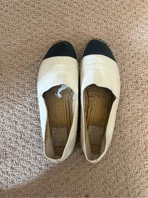 Tory Burch Two-Tone White Leather Espadrille Flats with Black Cap Toes thumbnail 3
