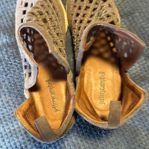 Jeffrey Campbell Tan Perforated Suede Block Heel Ankle‎ Boots Size 8 thumbnail 9