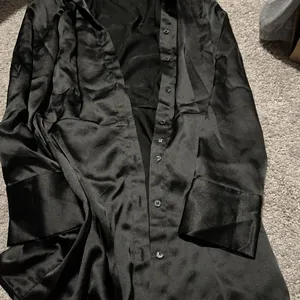 Meshki Brielle Satin Shirt Dress size xs thumbnail 8