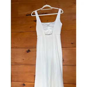 NWT Lulus Regal Classic White Sleeveless Twist-Back Maxi Dress Bridal Wedding S thumbnail 5