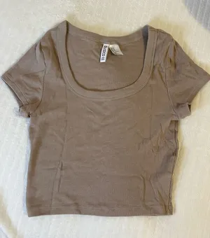 Tan H&M Shirt Short Sleeve thumbnail 1