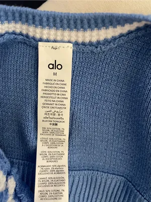 ALO Yoga NWT Tennis Club Sweater Knit Bra Crystal Clear Blue White Size M thumbnail 8