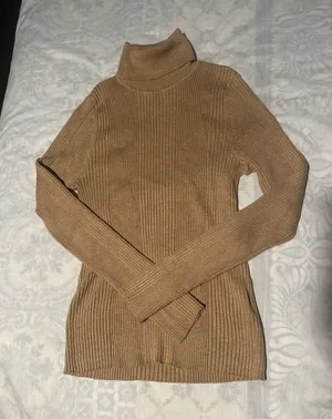 Hooked Up by IOT Ribbed Turtleneck Sweater in Camel Brown thumbnail 1