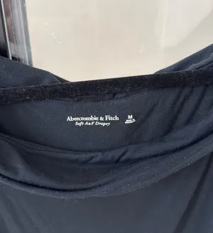 Abercrombie Off The Shoulders Top thumbnail 3