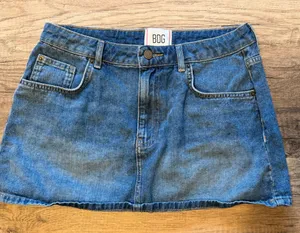BDG Urban Outfitters Denim Mini Skirt Size L Blue Low Rise Y2K thumbnail 1