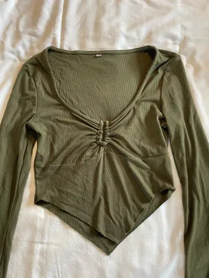 Green going out top thumbnail 1