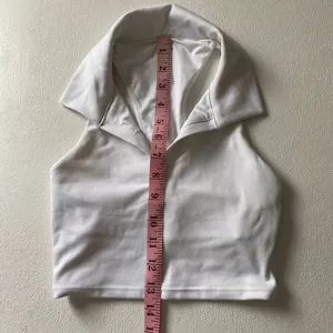 Gilly Hicks White Halter Crop Tank XXS Soft Girl Y2K Active Top thumbnail 6