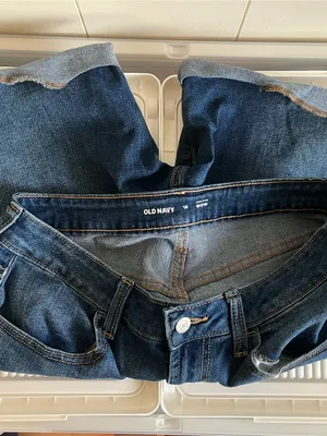 Old Navy Blue Denim Cuffed Jean Women’s Shorts thumbnail 3