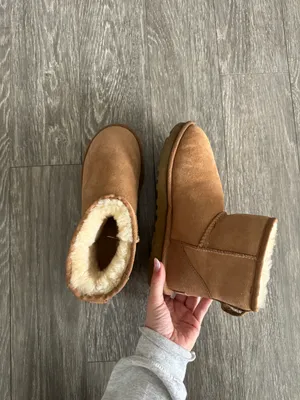 Brown Mini Boots 6 thumbnail 7