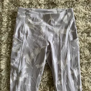 White/Grey Mid Rise-High Waisted Leggings w/ Pockets thumbnail 6