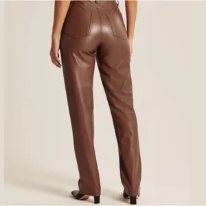 Abercrombie Curve Love The 90s Straight Faux Leather Pants 31 12 Brown High Rise thumbnail 2
