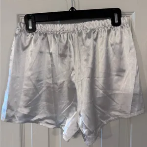 Sleek White Satin Button-Up Blouse and Shorts Pajama Set thumbnail 6