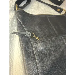 The Sak Iris Crossbody Bag Black Leather Pebbled Adjustable Strap Zippers Lined thumbnail 3