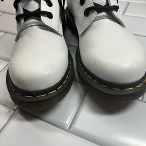 Dr/Doc Martens 1460 SMOOTH LEATHER LACE UP BOOTS‎ US 7 White thumbnail 7
