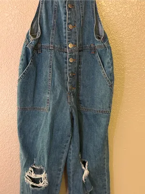 Forever 21 Denim Button Front Distressed Cropped Overalls Jumpsuit M thumbnail 5