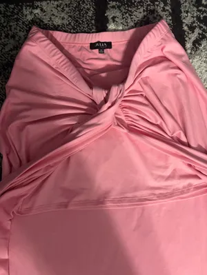 Twist-Front Ruched Midi Skirt in Soft Pink thumbnail 4