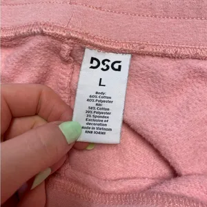 DSG Pink Sweats Size L thumbnail 4