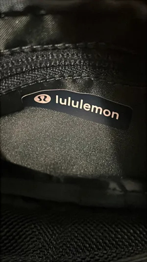 Lululemon Multi pocket Crossbody thumbnail 4