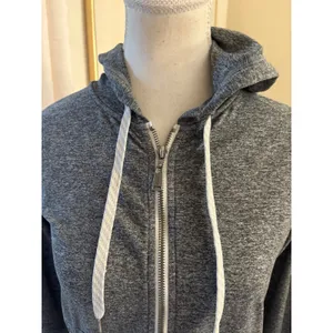 Vuori Women's Halo Performance Hoodie In Gray Size XS thumbnail 2