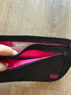 Black Travel Waist Pack — Compact Hands-Free Belt Bag‎ thumbnail 4