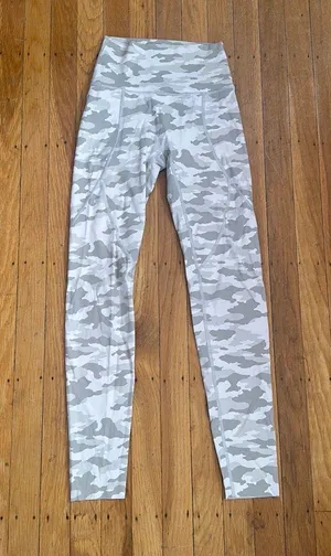 Aerie Camo Leggings thumbnail 1