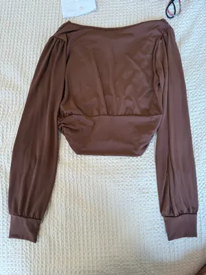Forever 21 long sleeve brown crop top thumbnail 3