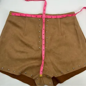 NWT SUPERDOWN Revolve Deanna faux Suede Studded Short thumbnail 6