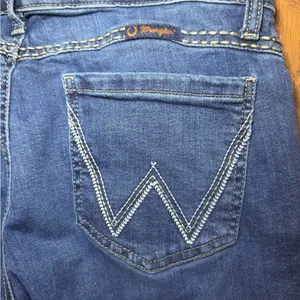 Wrangler Shiloh Whipstitch Bootcut Jeans Size 13x30. thumbnail 5