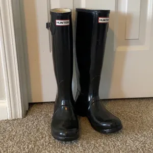 Hunter Black Winter Rain Boots High Shine Waterproof thumbnail 2