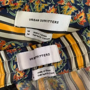 Urban Outfitters two pieces satin floral pajamas loungewear set‎ size medium thumbnail 7