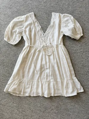 NWT BOG‎ Collective White Lace V-Neck Puff Sleeve Summer Mini Dress Size XS thumbnail 5