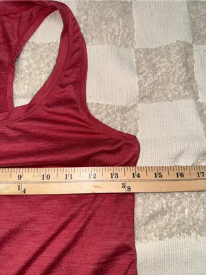 Vuori Women's Lux Performance Tank Racerback Slim Fit‎ Rouching on side thumbnail 3