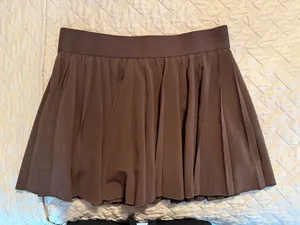 TNA Aritzia Skirt Tennis thumbnail 2