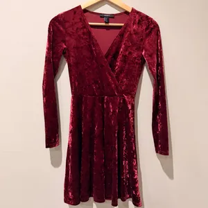 Forever 21 Crushed Velvet Wrap Dress Holiday Christmas Valentines Date Night Feminine Y2K thumbnail 4