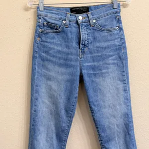 Veronica Beard Carly Kick Flare High Rise Jeans Womens Size 26‎ Lakeshore Wash thumbnail 5