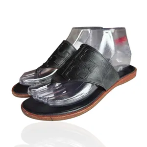 Tory Burch Jamie Size 6.5 Full Logo Thong Sandals‎ Black Leather S/N 48275 thumbnail 7