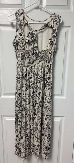 Sincerely Jules Black and White Floral Maxi Dress thumbnail 1