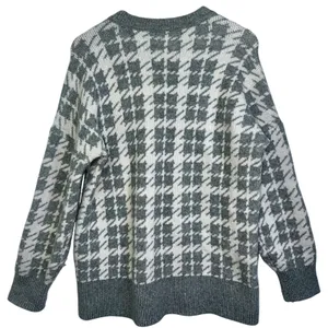 Abercrombie & Fitch Gray White Wool Houndstooth Long Sleeve Crew Sweater Size M thumbnail 2