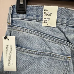 Aritzia Denim Forum The '90s Vintage Lo-rise Baggy Jean thumbnail 9
