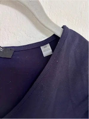 Women's Tahari Navy Ruffle Sleeve V-Neck Tee Size S thumbnail 4