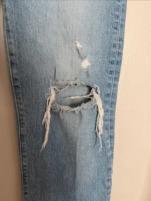 Levi’s ribcage straight jeans in size 27 thumbnail 7