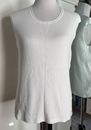 Calvin Klein XL White Sleeveless Top thumbnail 1