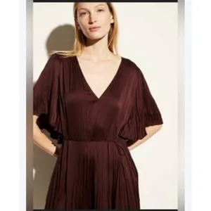 Vince Oxblood Pleated Crushed Satin V-Neck Midi Dress with Pockets Sz Medium thumbnail 3