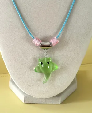 Stingray Pendant Necklace (938) Green thumbnail 1